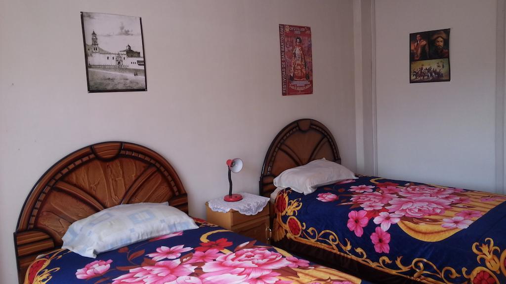 Hostal Villa Imperial Yunguyo Habitación foto