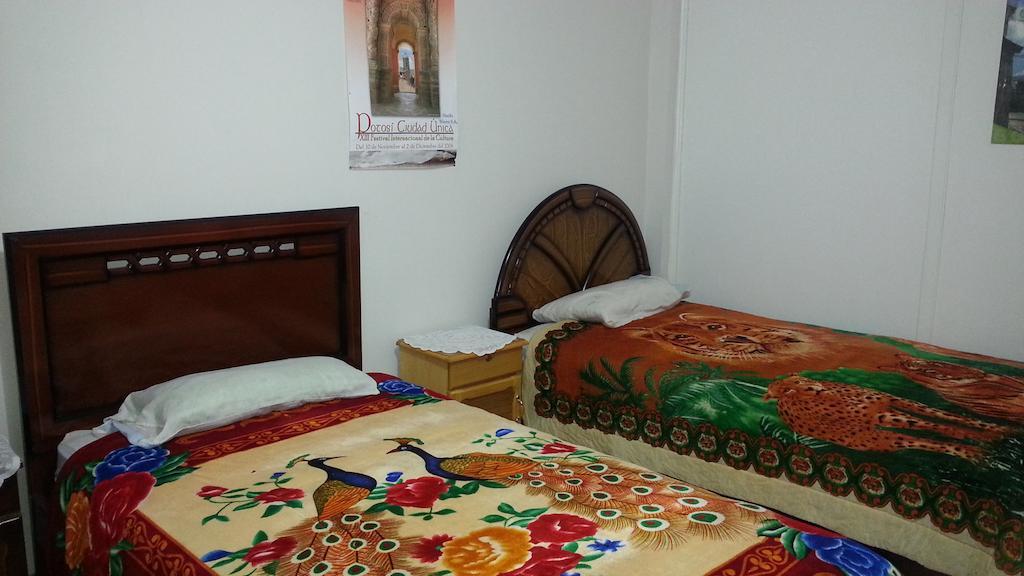 Hostal Villa Imperial Yunguyo Habitación foto
